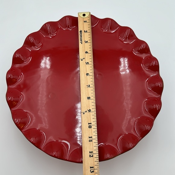 Red Ruffled Edge Cake Stand - Picture 16 of 16
